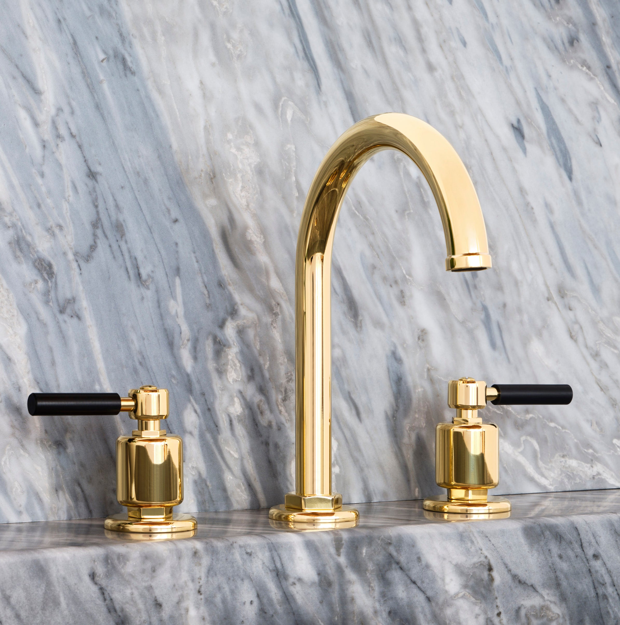 Kappa Three Hole Lavatory