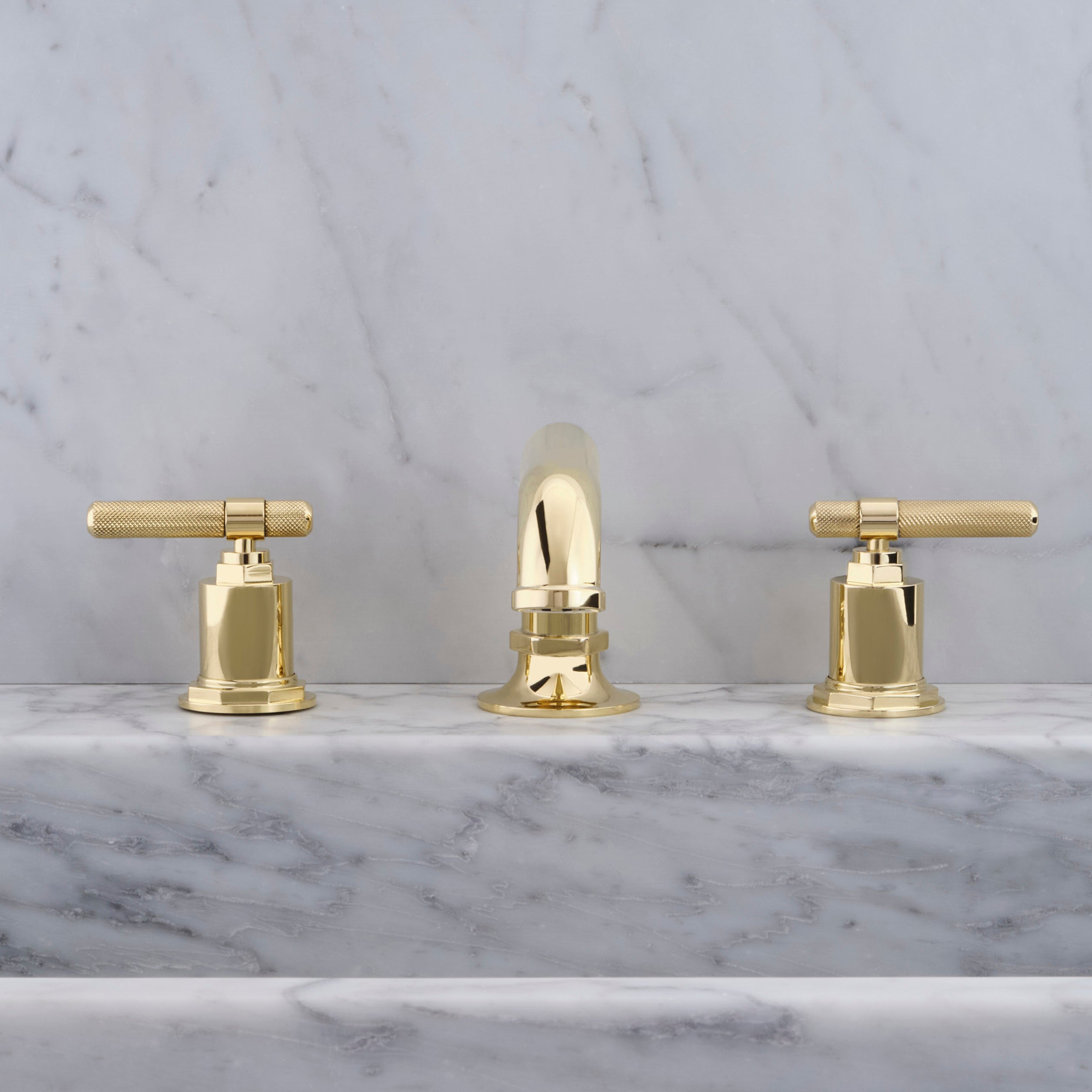 Cielo Three Hole Low Profile