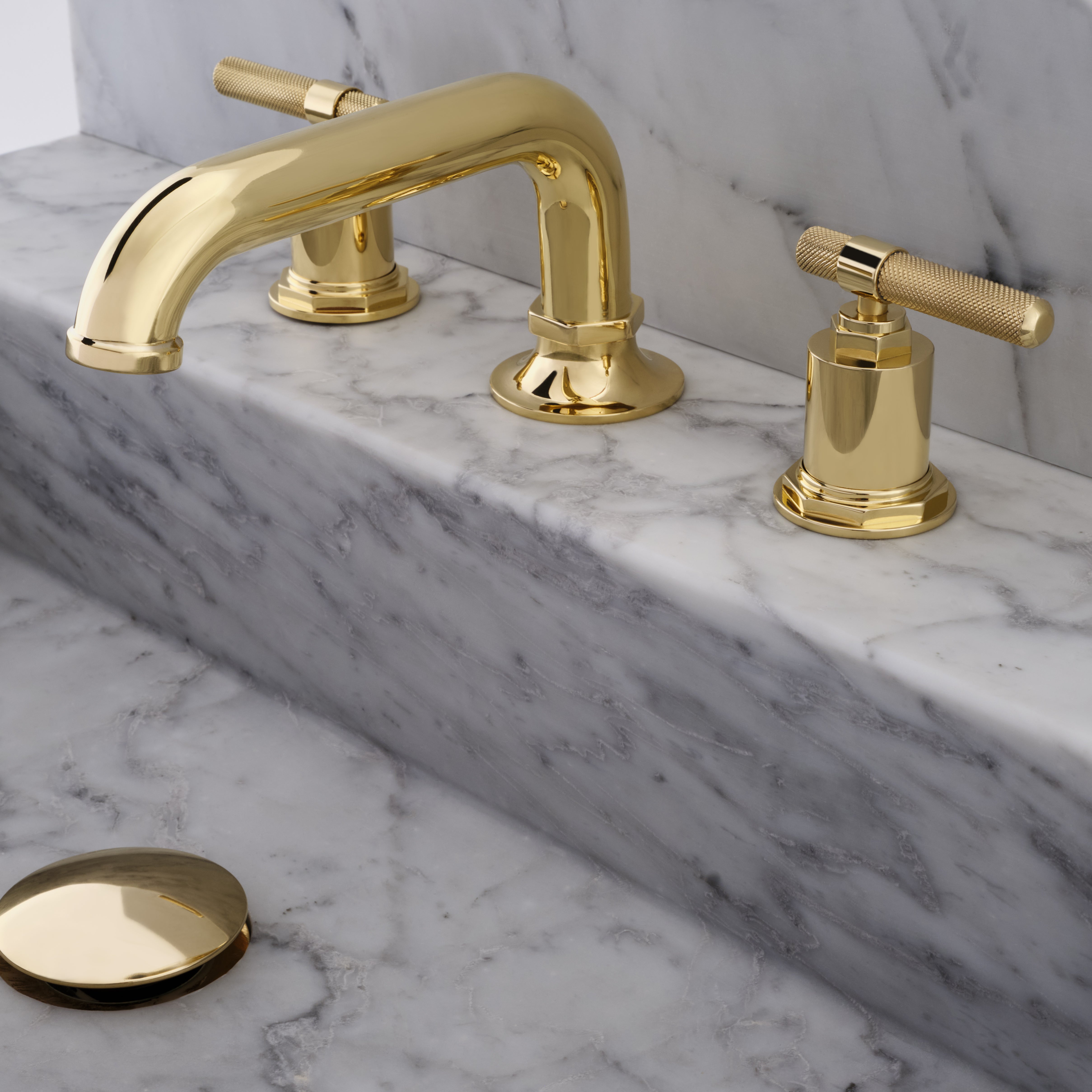 Cielo Three Hole Low Profile