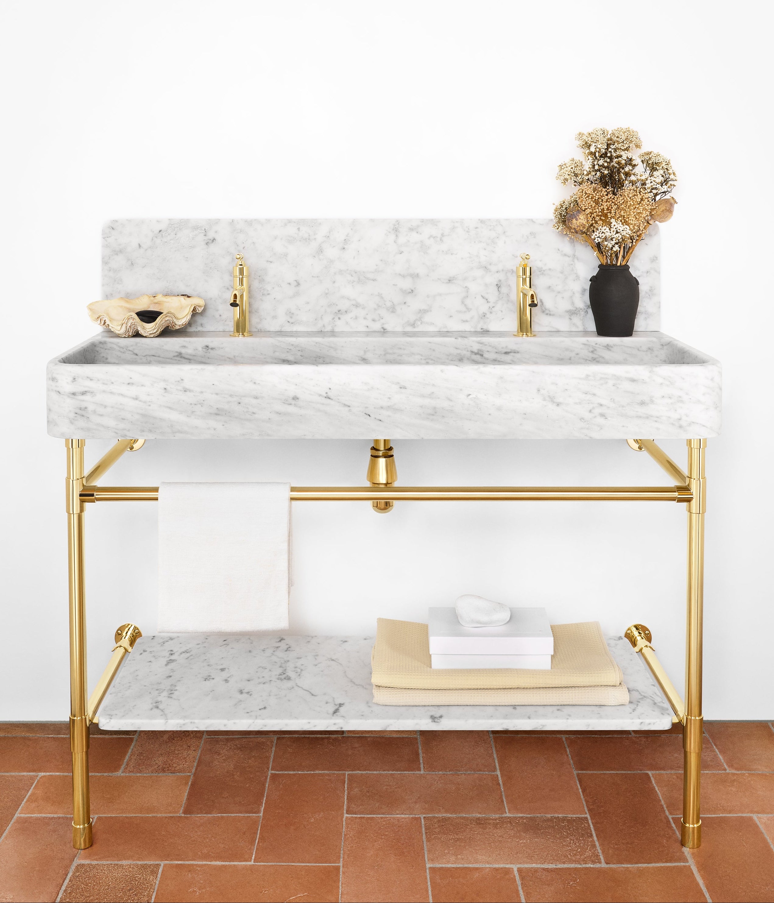 Double Vanity Basin Suite with Marble Shelf