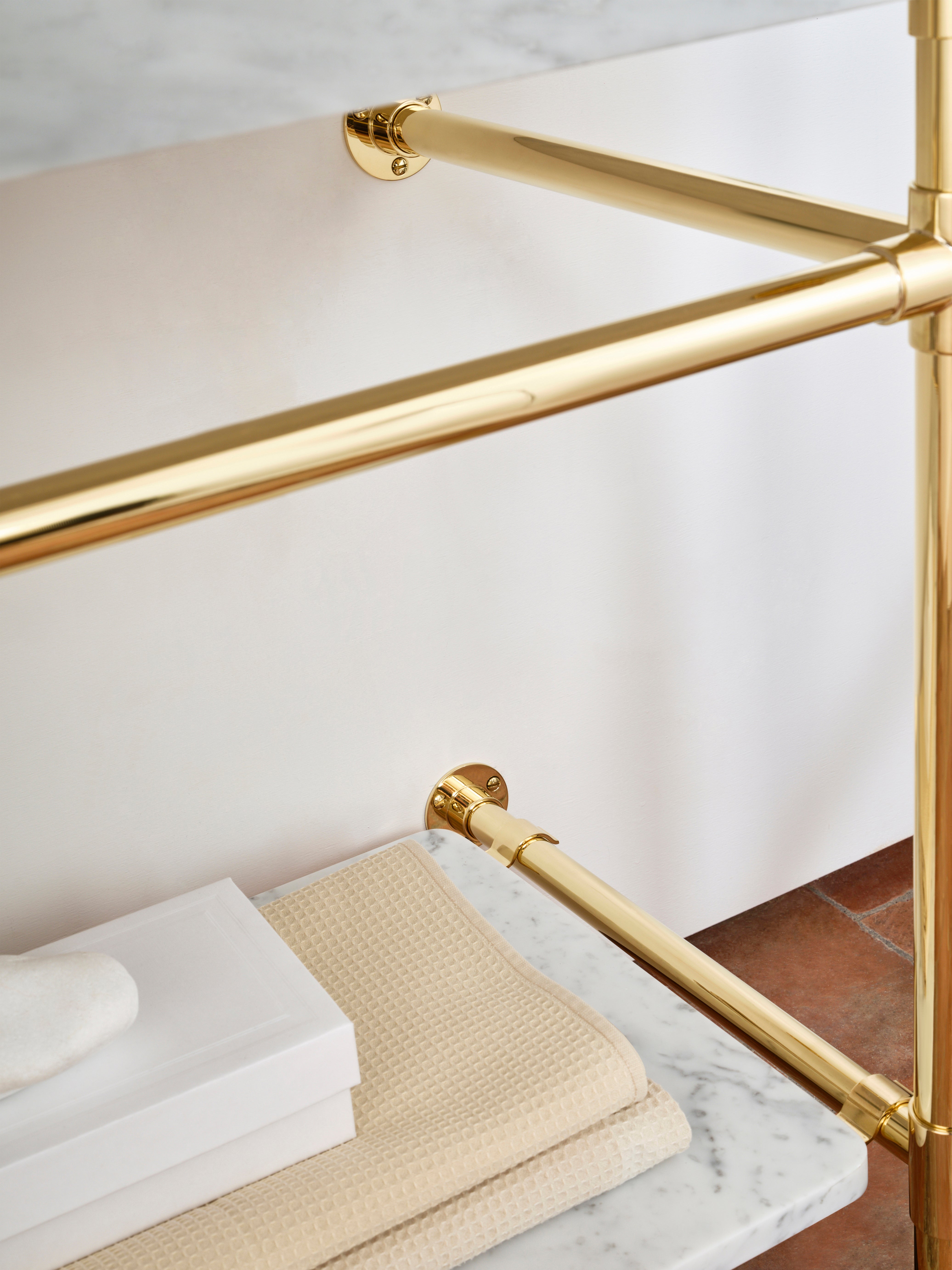 Double Vanity Basin Suite with Marble Shelf