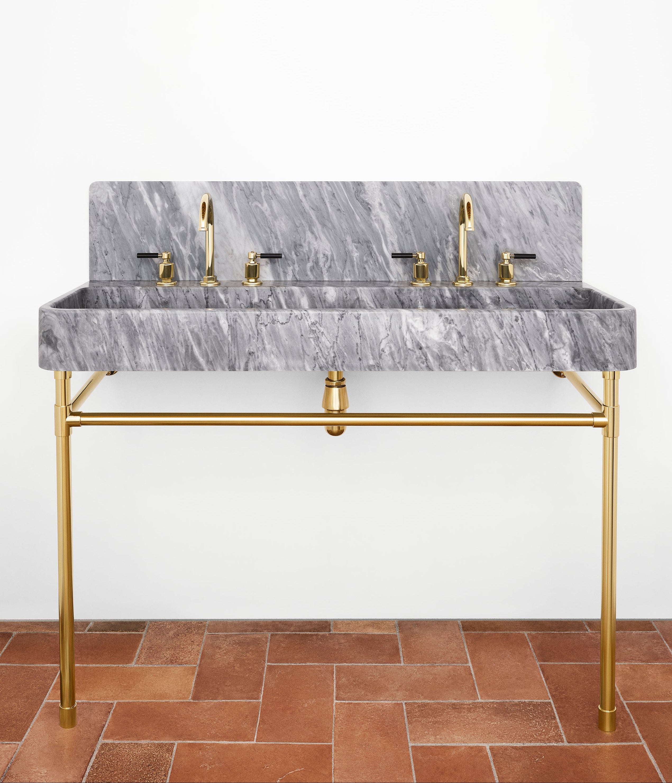 Double Vanity Basin Suite