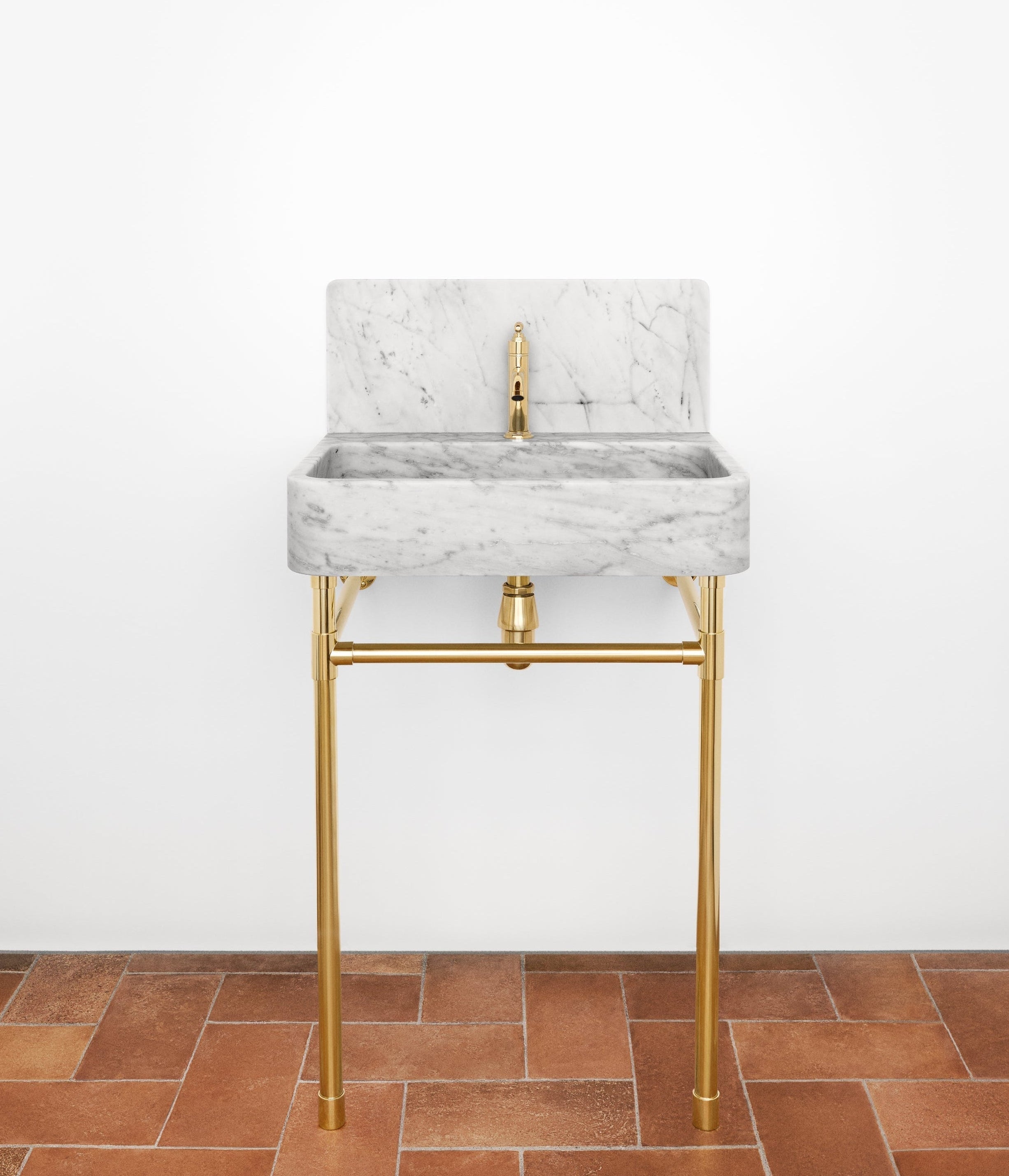 Single Vanity Basin Suite